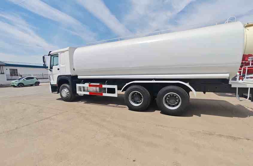 HOWO 6×4 Sprinkler Truck best